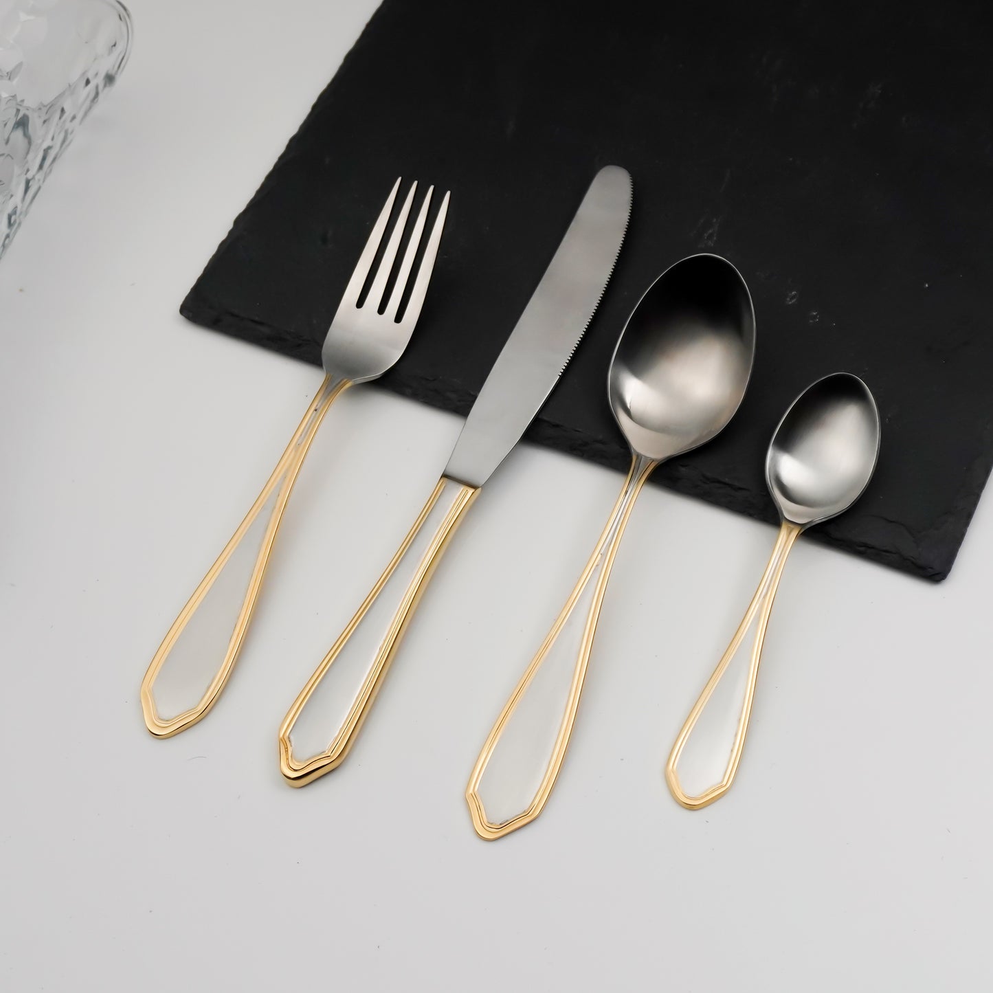 Lucente 12 Persons Cutlery Set