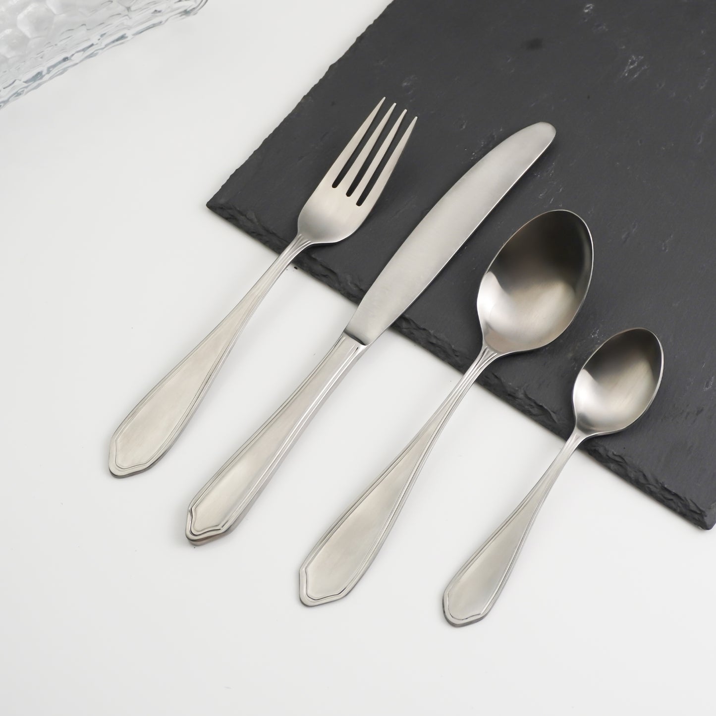 Lucente Matt Cutlery Set