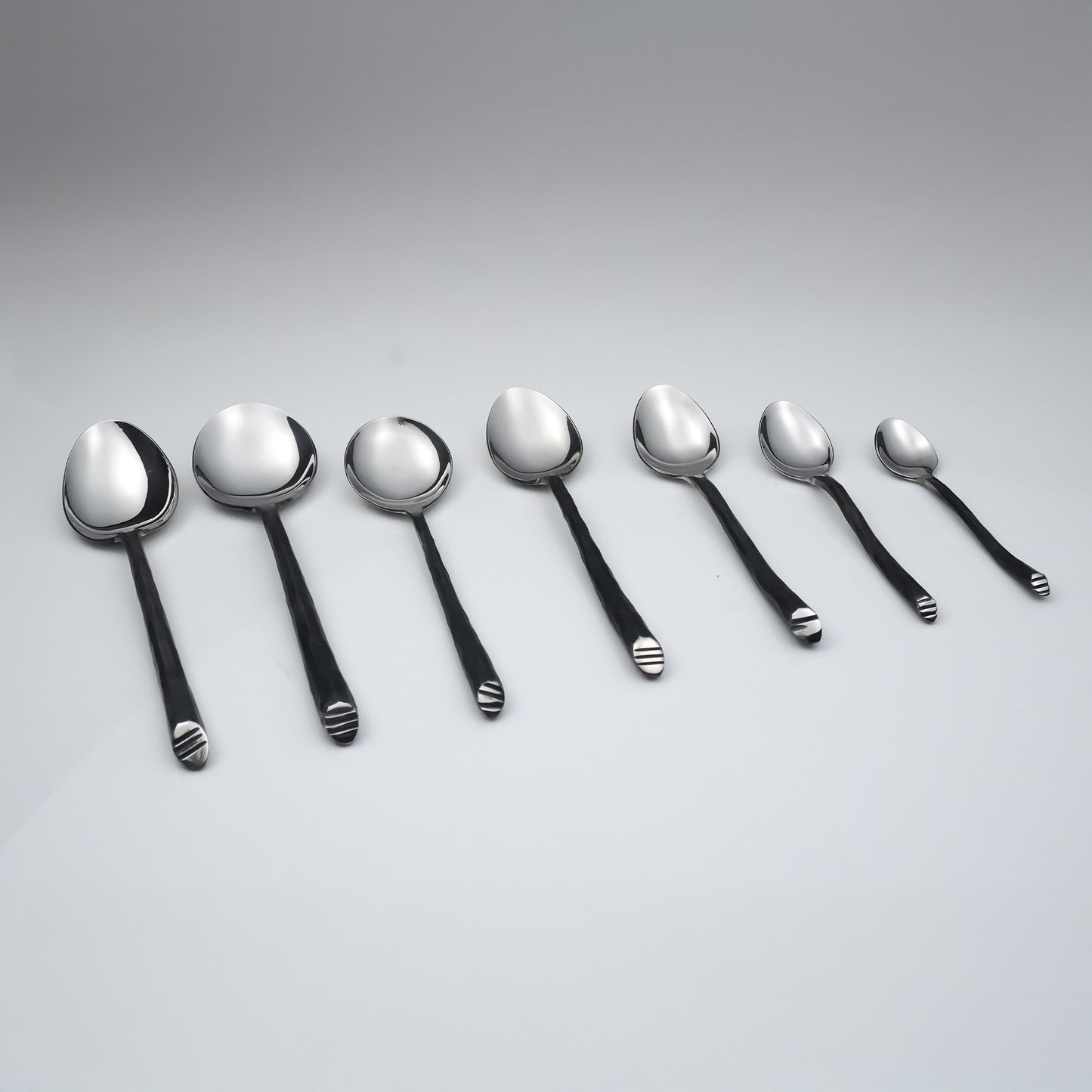Obsidia Cutlery Set