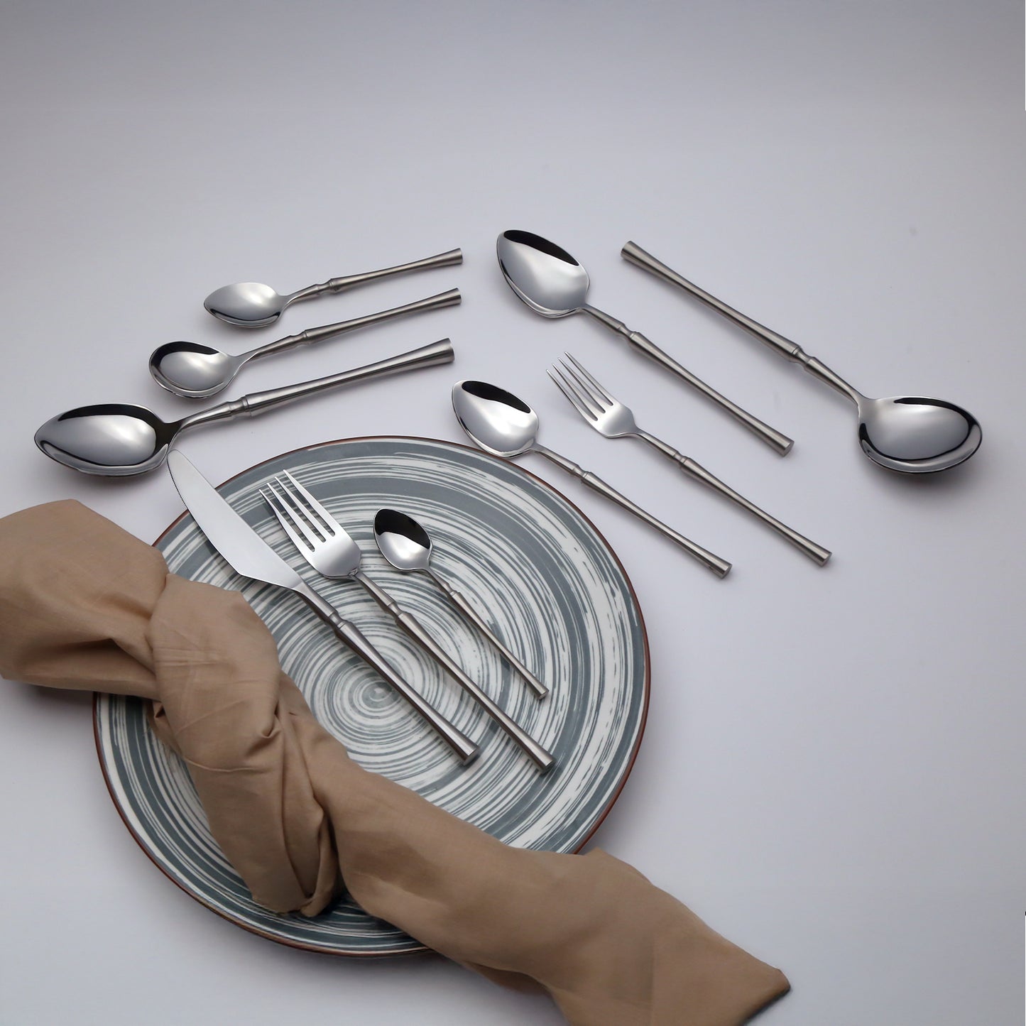Alvura 12 Persons Cutlery Set