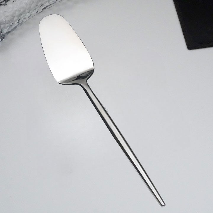 Linea Cake Lifter
